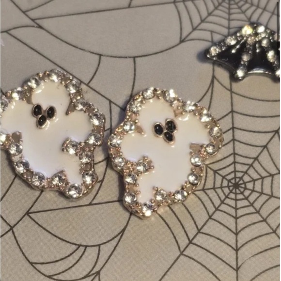 BNIB Quo Set of 3 Earrings Halloween Boo, Bats Ghosts Rhinestones w Giftbox Goth - Picture 6 of 7